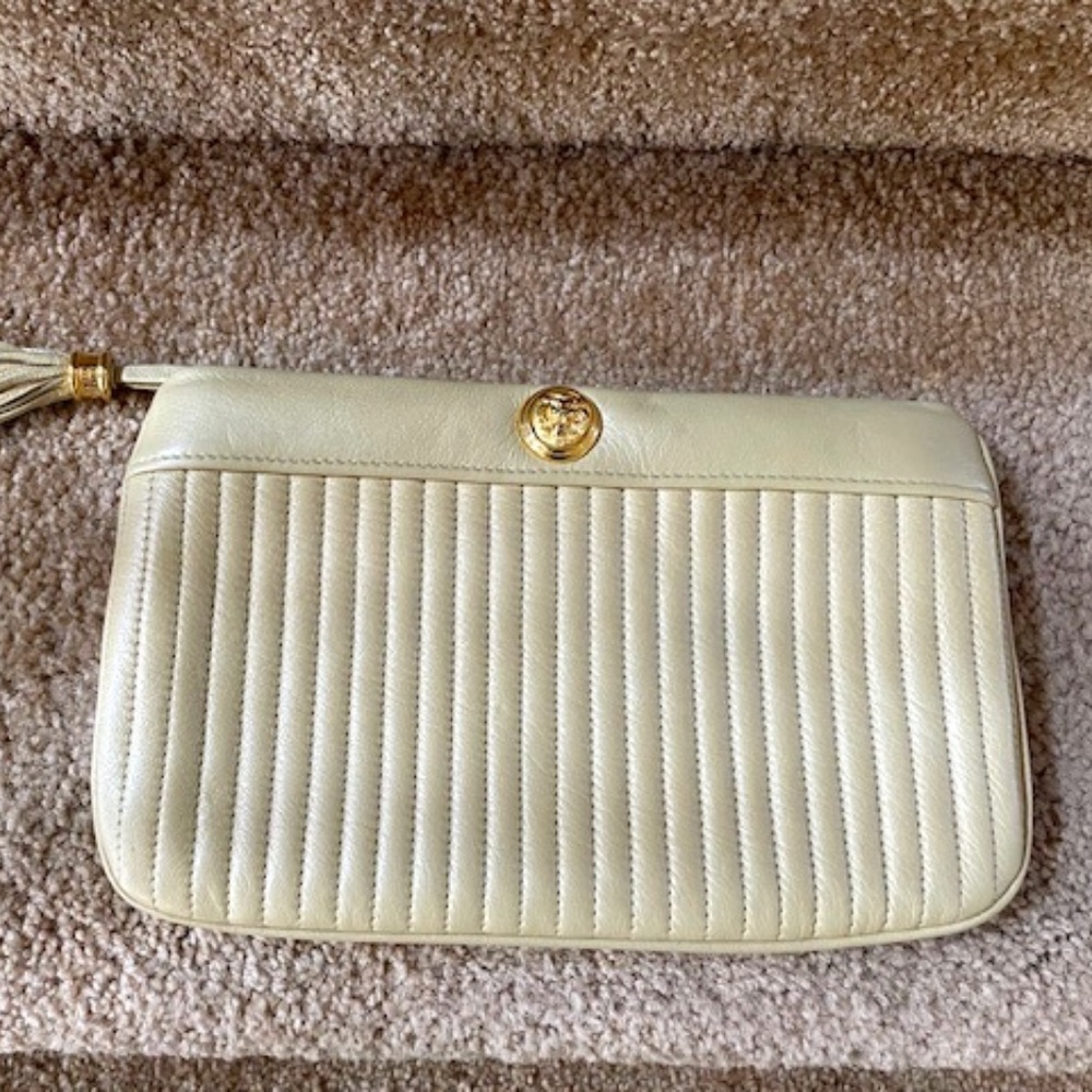 Vintage 1980s Anne Klein Calderon Quilted Leather Clutch